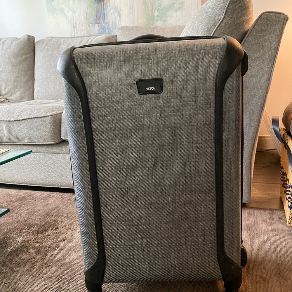 Tumi Luggage Tegra Lite Luggage 26”